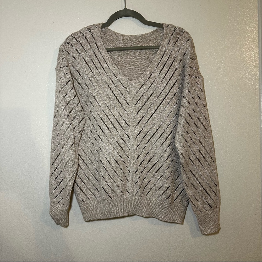 Elegant V-Neck Gray Neutral Knit Sweater